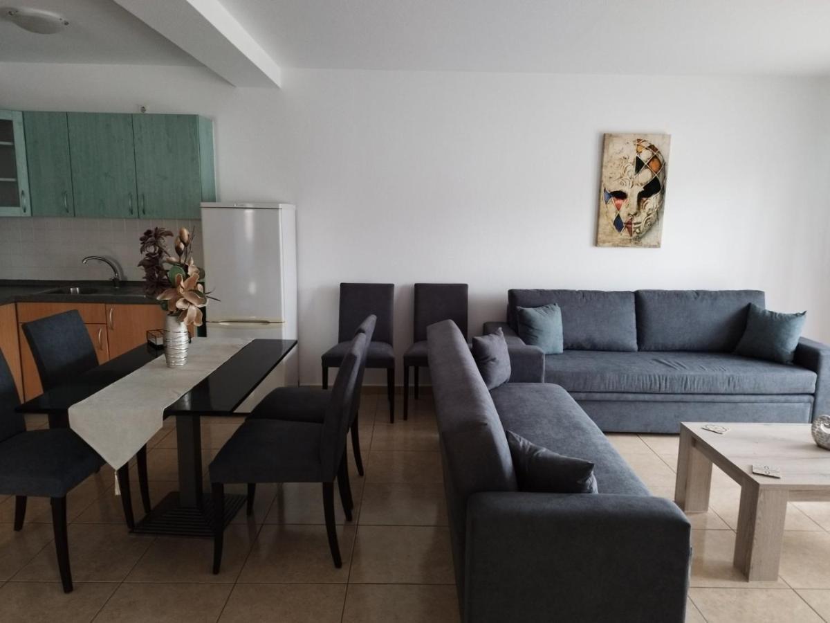 דירות Varella Ina House מראה חיצוני תמונה