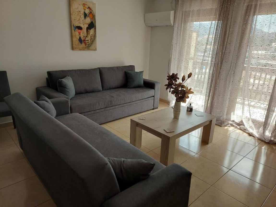 דירות Varella Ina House מראה חיצוני תמונה